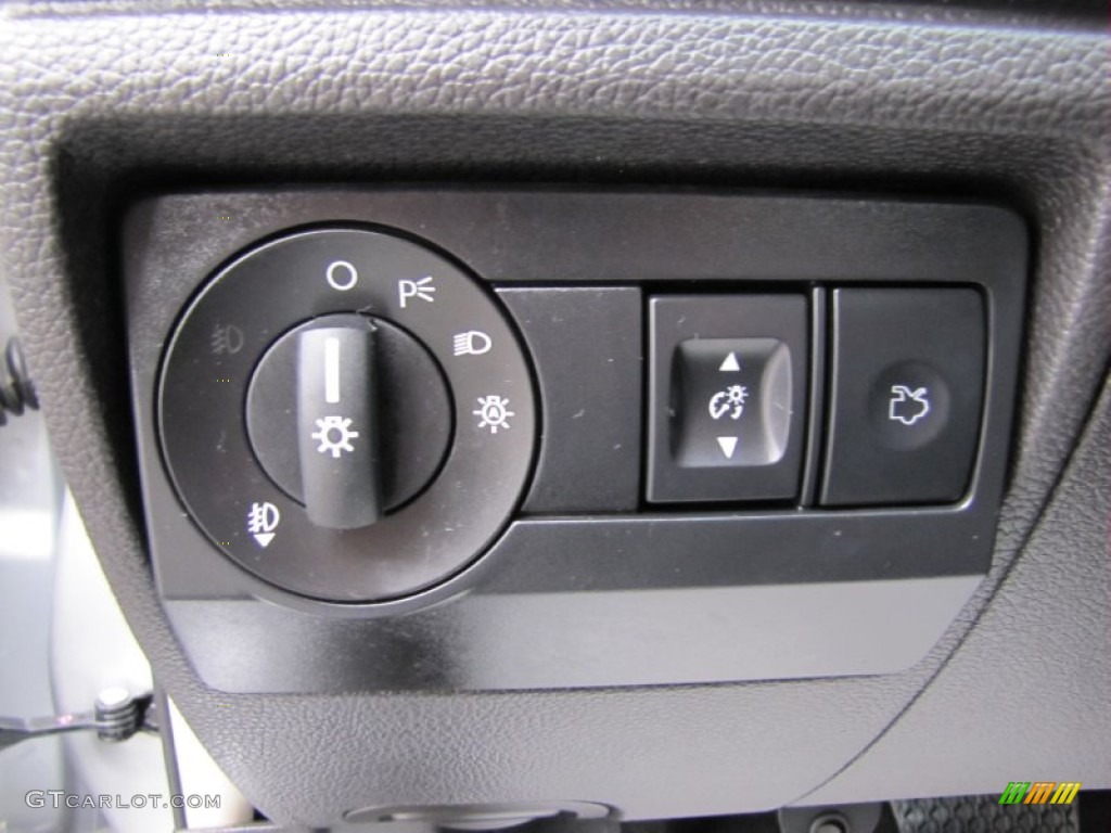 2010 Fusion Sport AWD - Brilliant Silver Metallic / Charcoal Black/Sport Black photo #16
