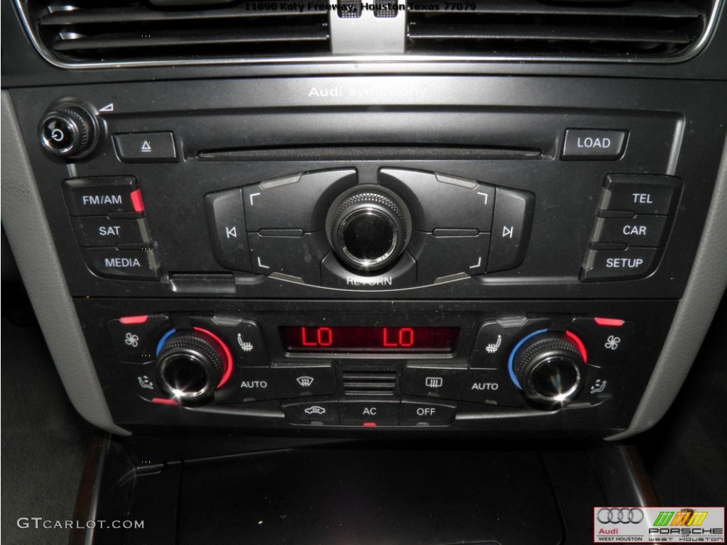 2009 Q5 3.2 Premium Plus quattro - Deep Sea Blue Pearl Effect / Light Gray photo #10