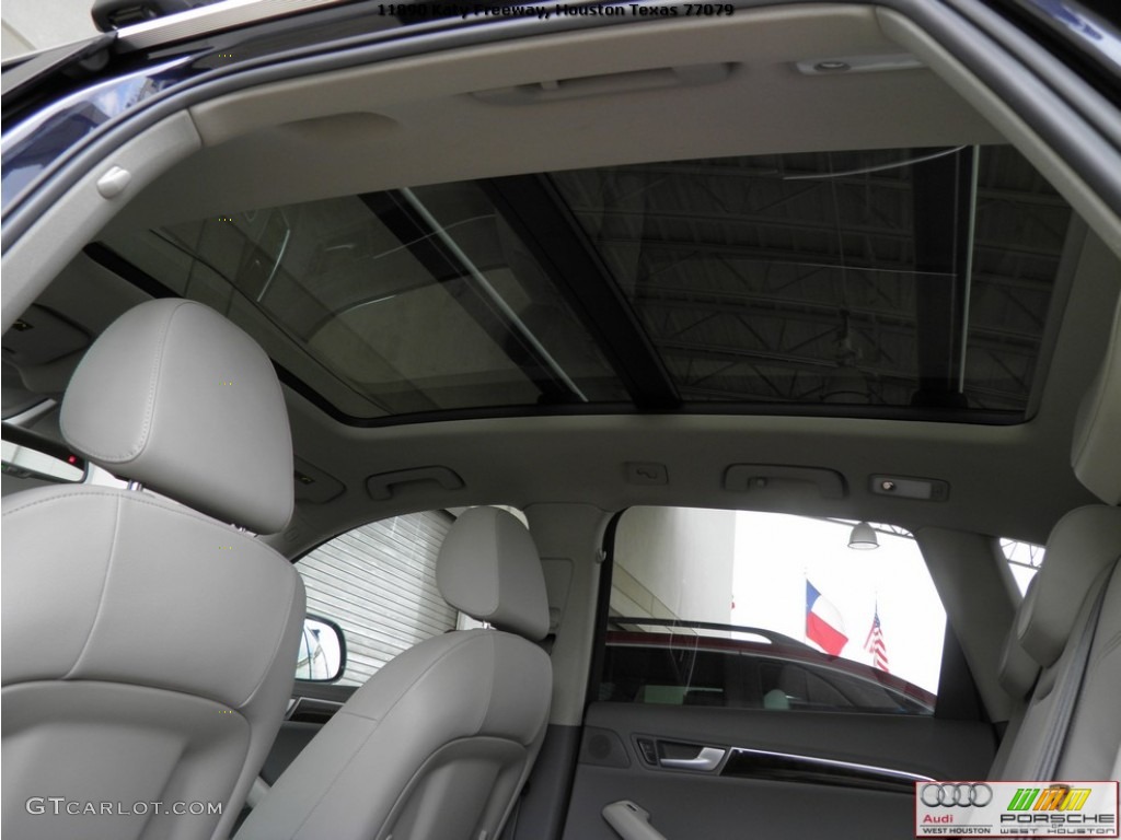 2009 Q5 3.2 Premium Plus quattro - Deep Sea Blue Pearl Effect / Light Gray photo #12