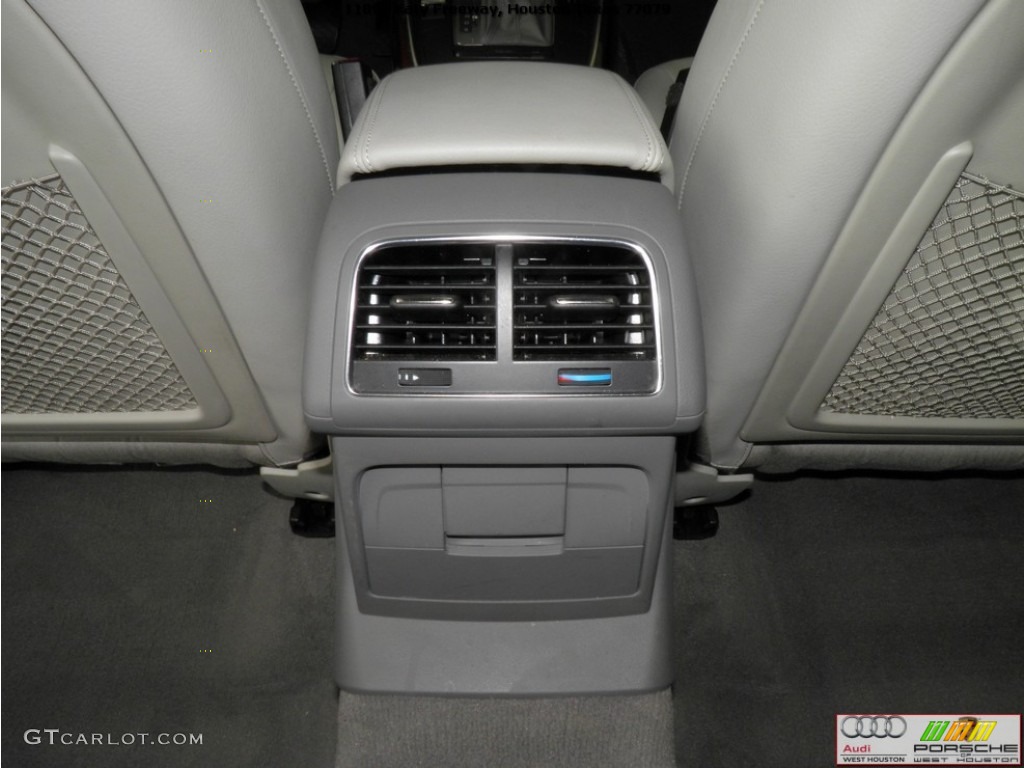 2009 Q5 3.2 Premium Plus quattro - Deep Sea Blue Pearl Effect / Light Gray photo #15