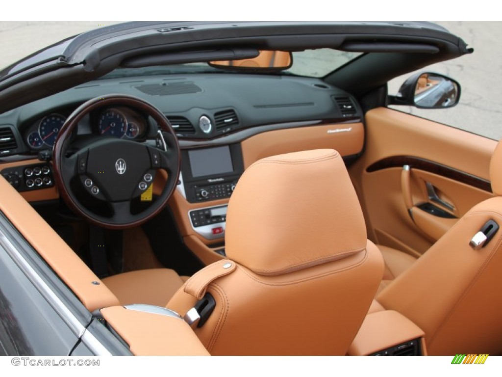 2011 Maserati GranTurismo Convertible GranCabrio Sabbia Dashboard Photo #61861746