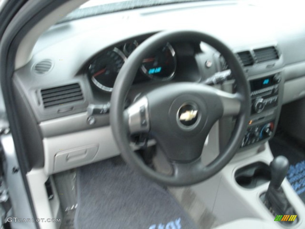 2009 Cobalt LS Sedan - Silver Ice Metallic / Gray photo #10