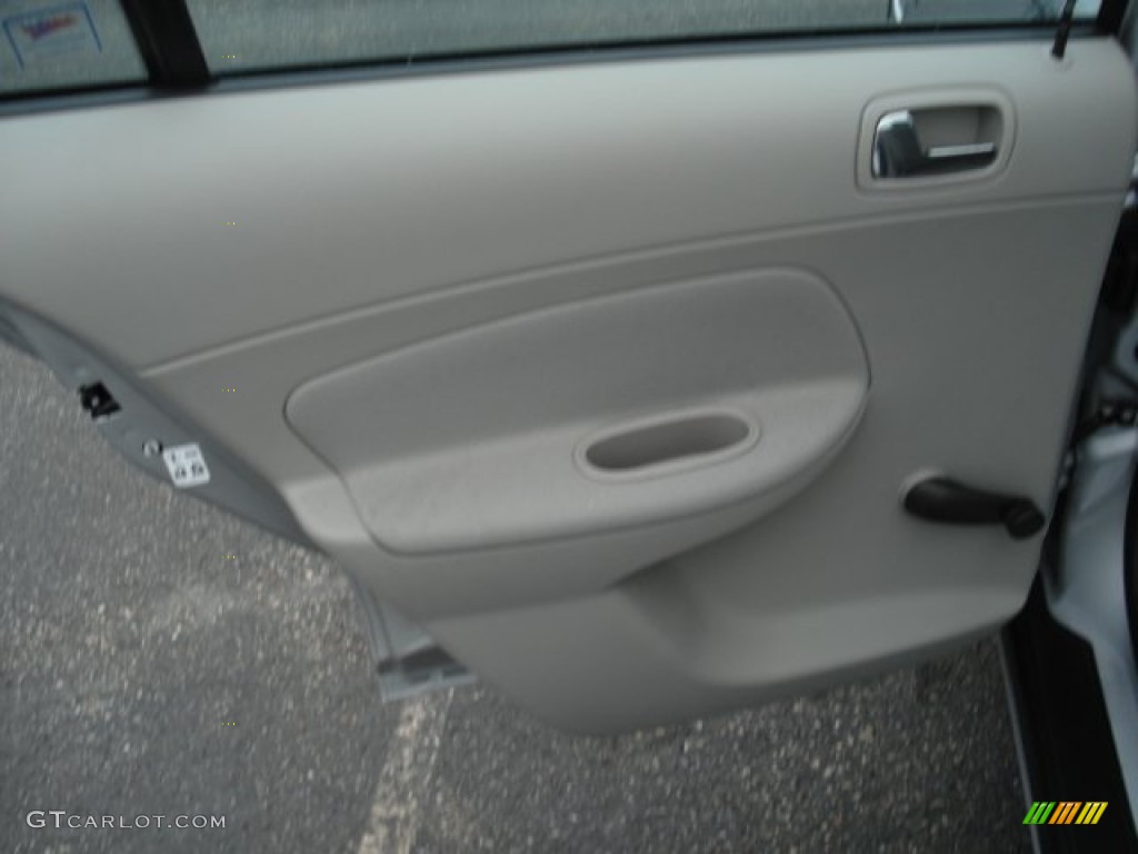 2009 Cobalt LS Sedan - Silver Ice Metallic / Gray photo #14