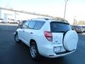Super White - RAV4 4WD Photo No. 3