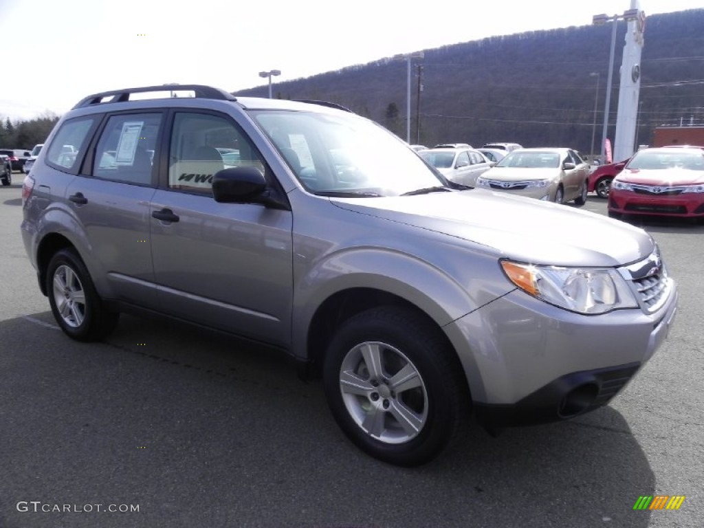 2011 Forester 2.5 X - Steel Silver Metallic / Platinum photo #1