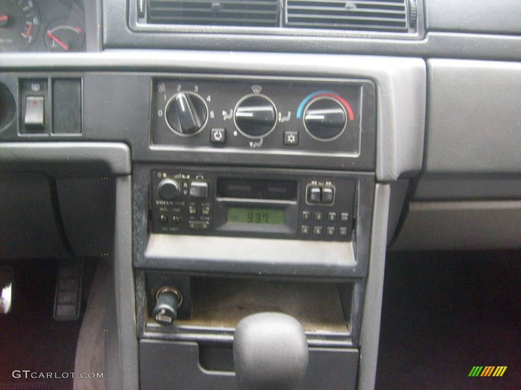 1994 940 Turbo Sedan - Blue Green Metallic / Tan photo #19