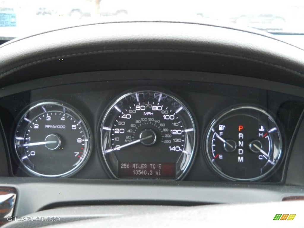 2010 Lincoln MKS FWD Gauges Photo #61866398