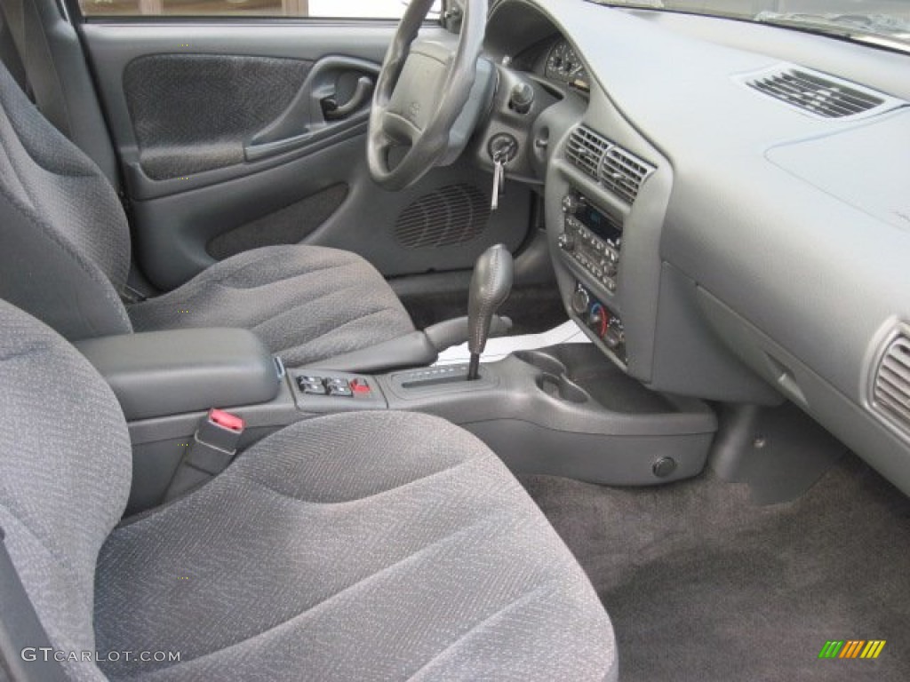 Graphite Interior 2002 Chevrolet Cavalier Z24 Sedan Photo #61869495