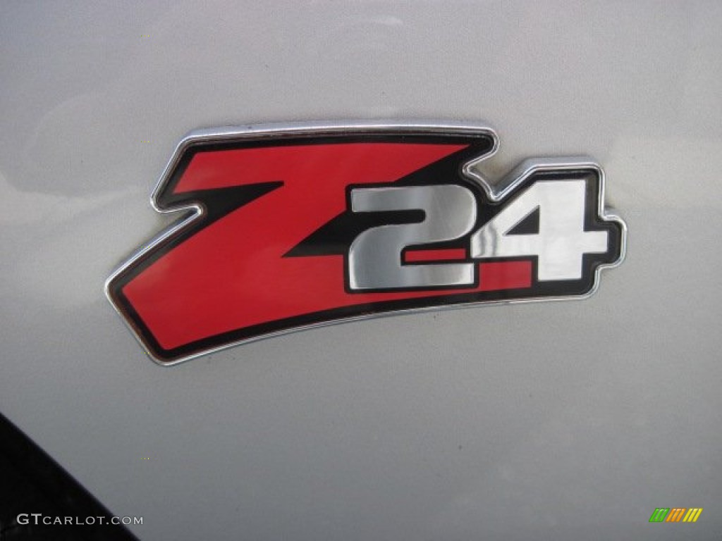 2002 Chevrolet Cavalier Z24 Sedan Marks and Logos Photos