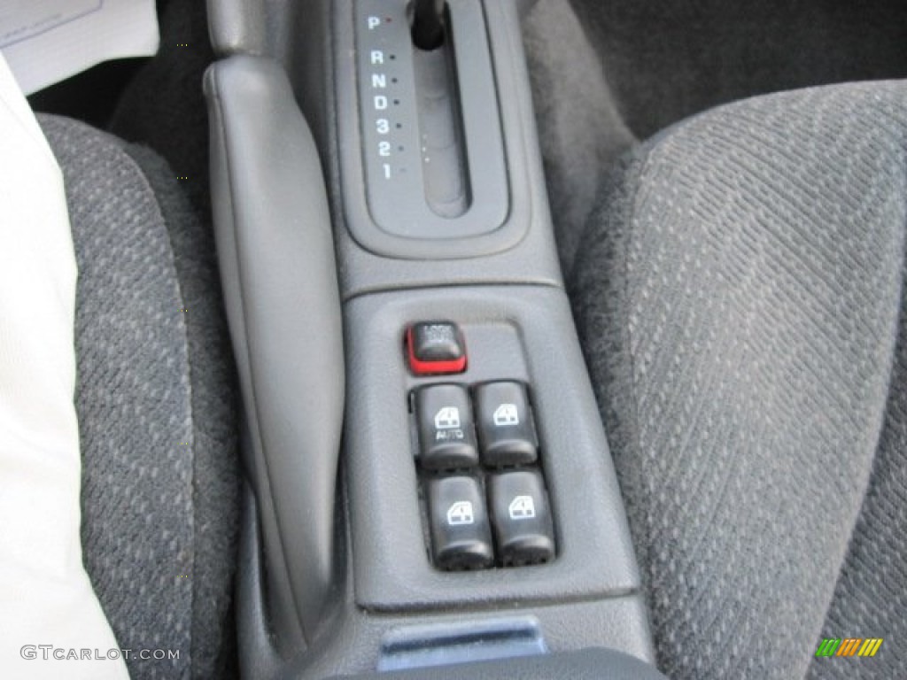 2002 Chevrolet Cavalier Z24 Sedan Controls Photos