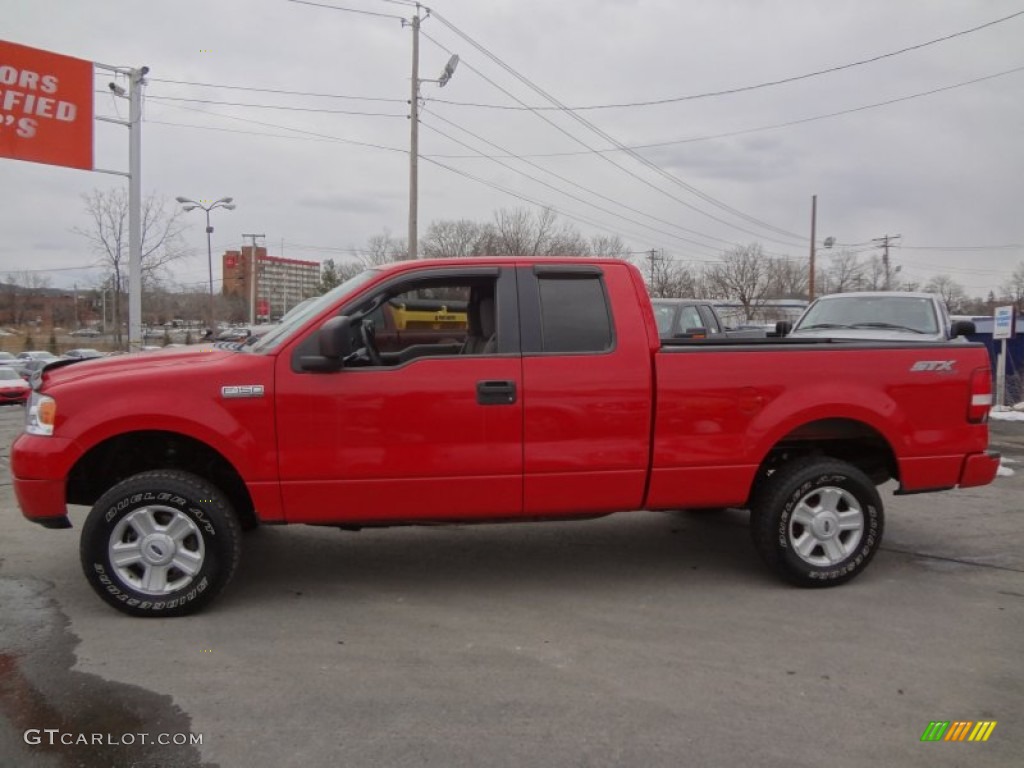 2005 F150 STX SuperCab 4x4 - Bright Red / Medium Flint Grey photo #2