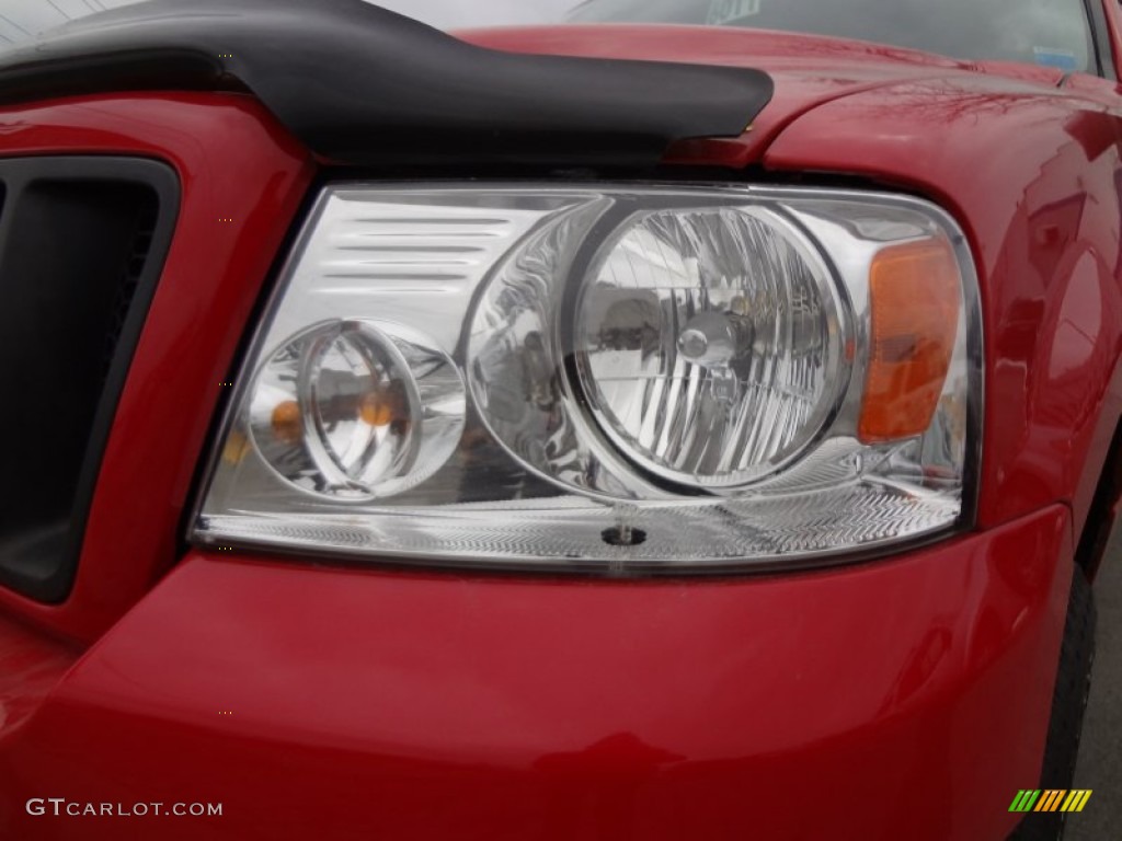 2005 F150 STX SuperCab 4x4 - Bright Red / Medium Flint Grey photo #5