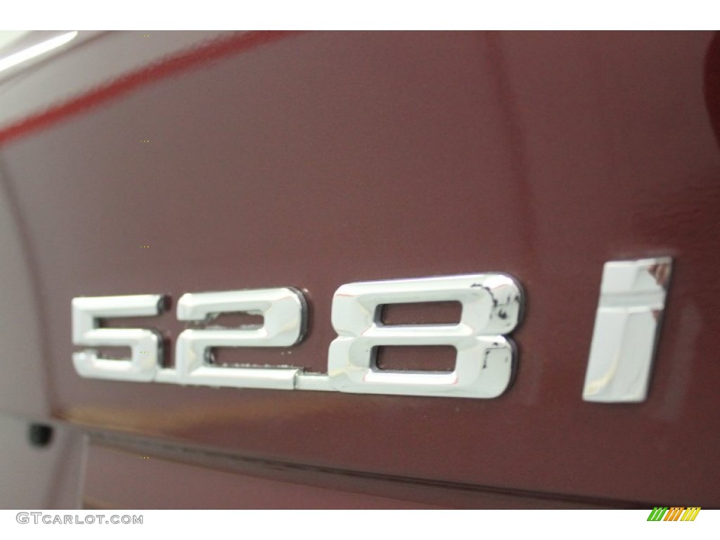 2000 BMW 5 Series 528i Sedan Marks and Logos Photo #61870439