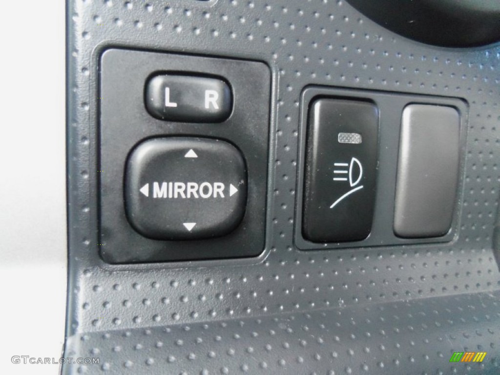 2007 Toyota FJ Cruiser 4WD Controls Photo #61871626