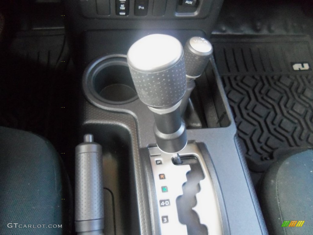 2007 Toyota FJ Cruiser 4WD 5 Speed Automatic Transmission Photo #61871711