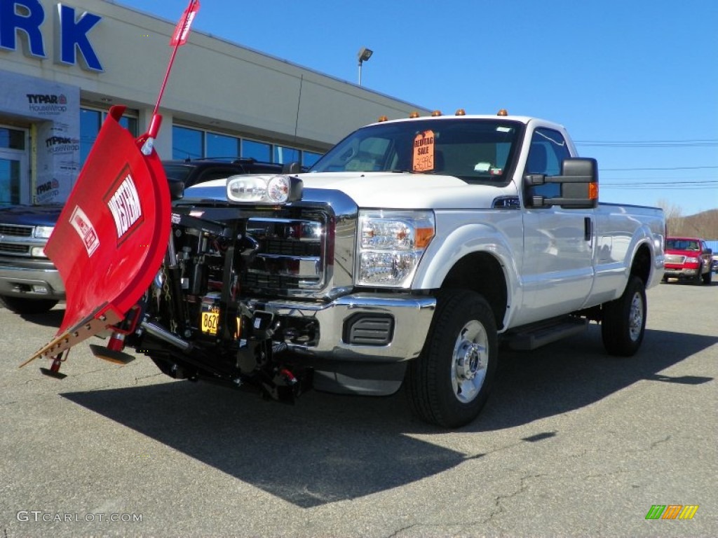 2012 F350 Super Duty XLT Regular Cab 4x4 - Oxford White / Steel photo #15