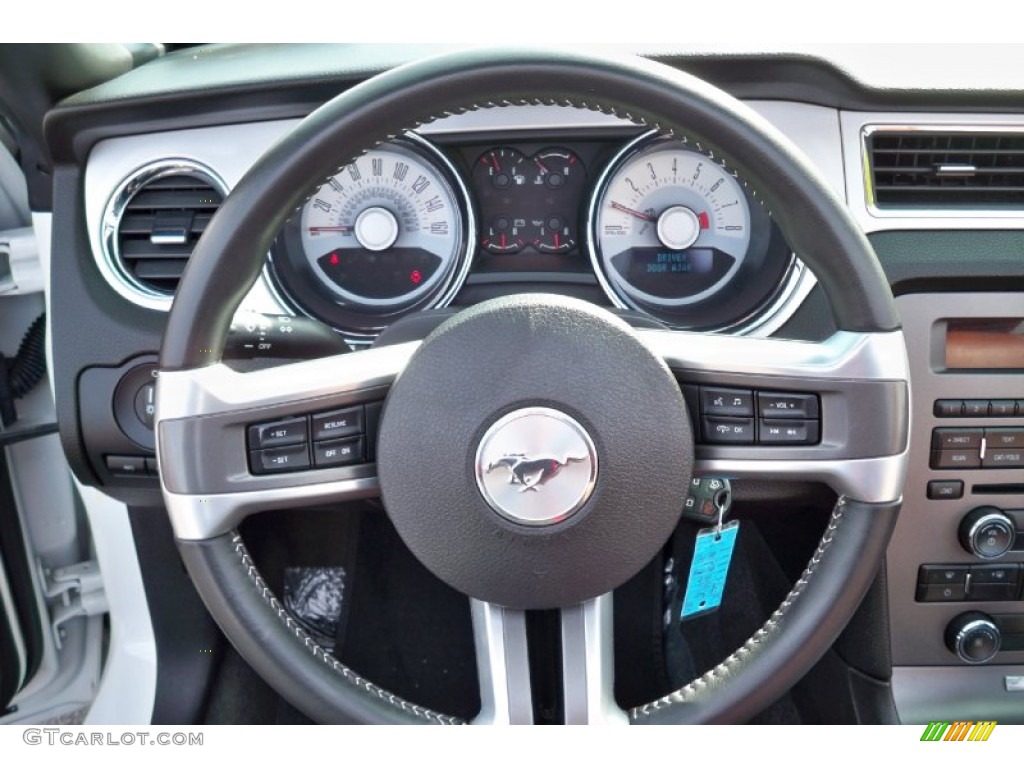 2011 Ford Mustang V6 Premium Convertible Saddle Steering Wheel Photo #61873285