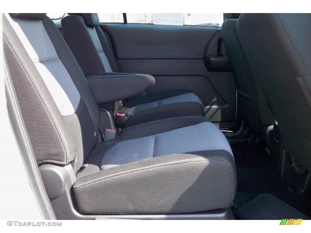 2006 MAZDA5 Sport - Whitewater Pearl / Black photo #23