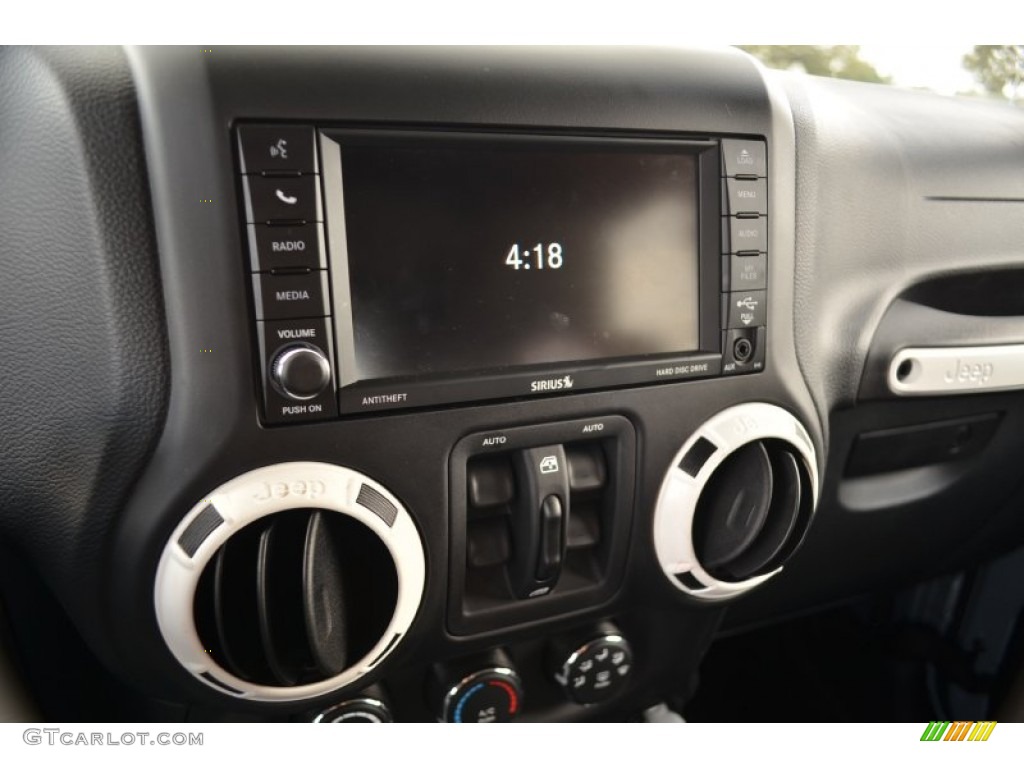 2012 Wrangler Unlimited Sahara Arctic Edition 4x4 - Winter Chill Metallic / Black with Polar White Accents/Orange Stitching photo #40