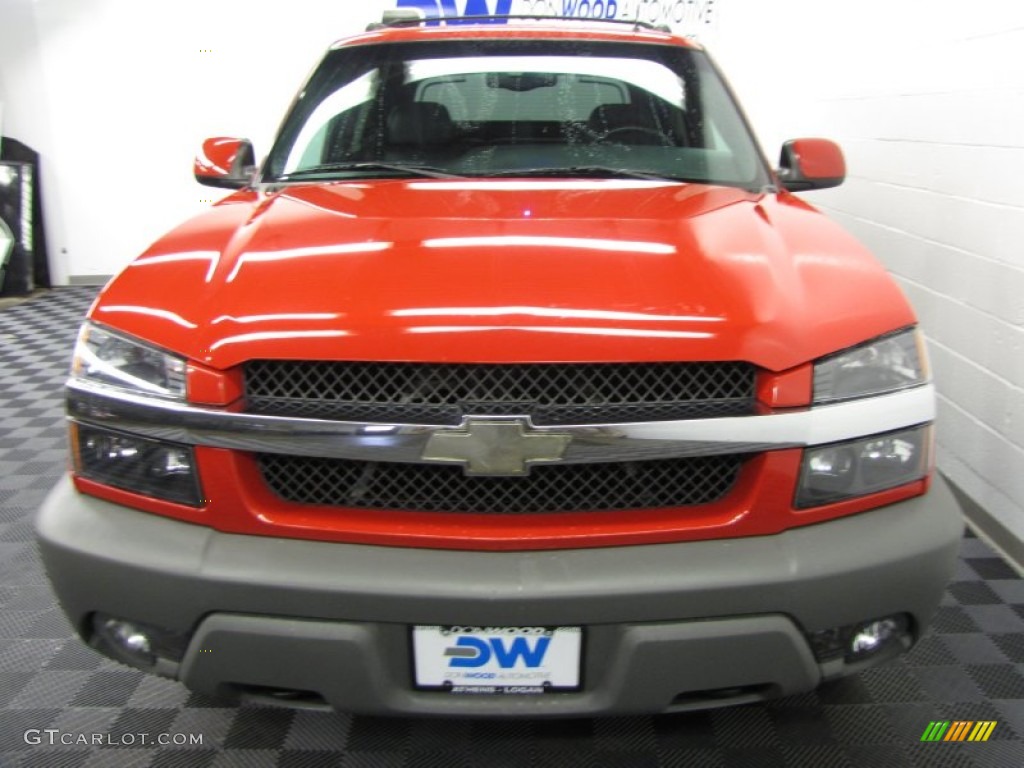 2002 Avalanche Z71 4x4 - Victory Red / Graphite photo #7