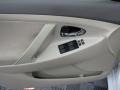 Super White - Camry LE Photo No. 22