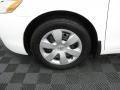 Super White - Camry LE Photo No. 27
