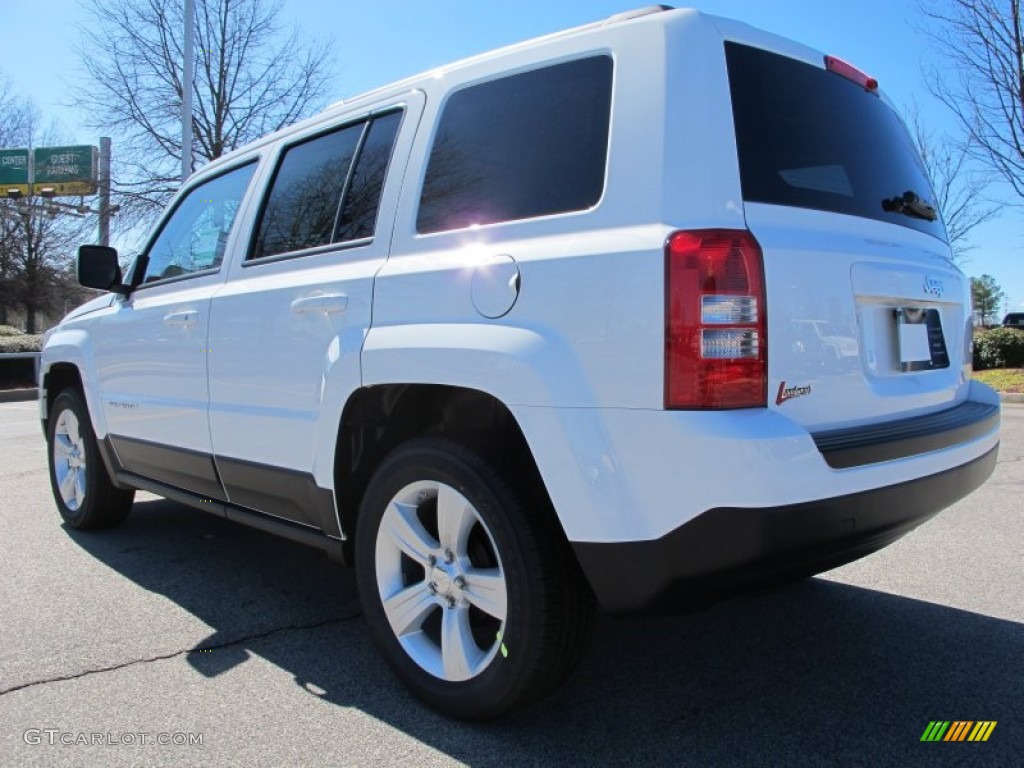 2012 Patriot Latitude - Bright White / Dark Slate Gray photo #2