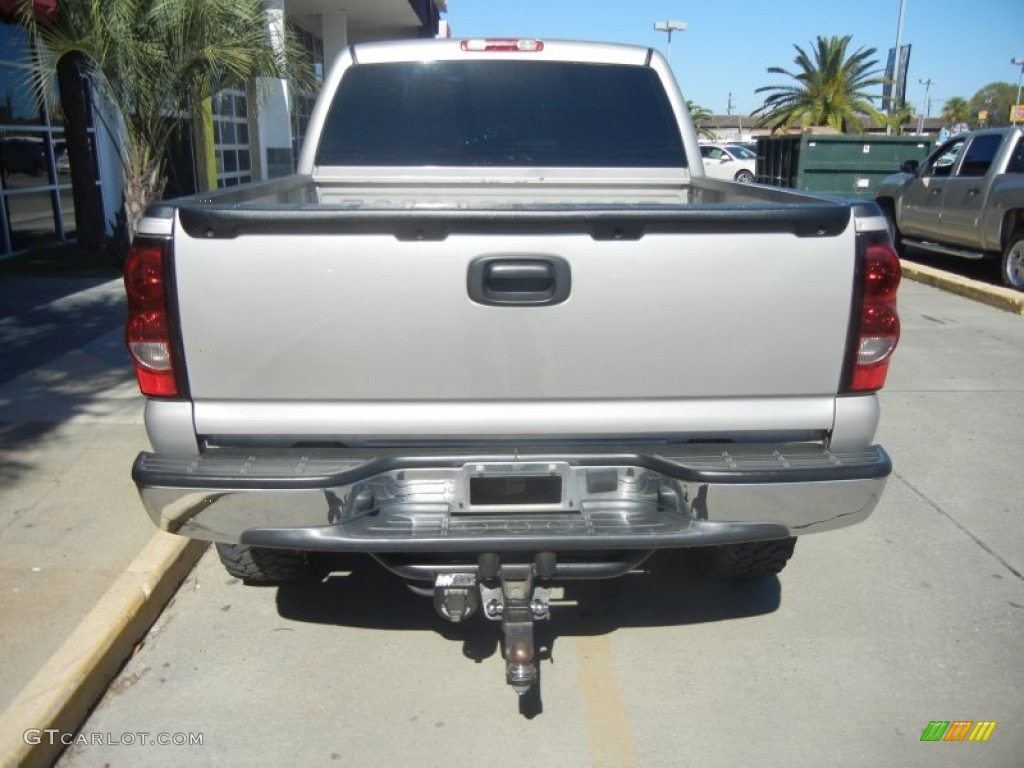 2005 Silverado 1500 LT Crew Cab 4x4 - Silver Birch Metallic / Medium Gray photo #3