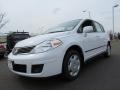 Fresh Powder - Versa 1.8 S Hatchback Photo No. 1