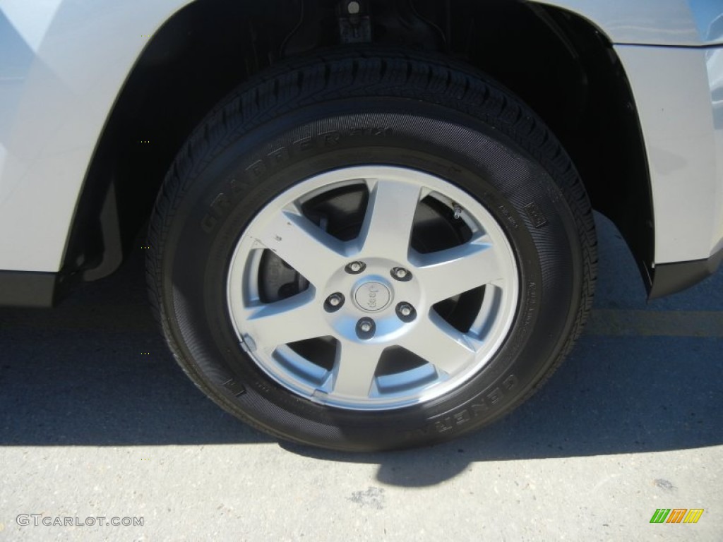 2008 Grand Cherokee Laredo - Bright Silver Metallic / Dark Slate Gray photo #23