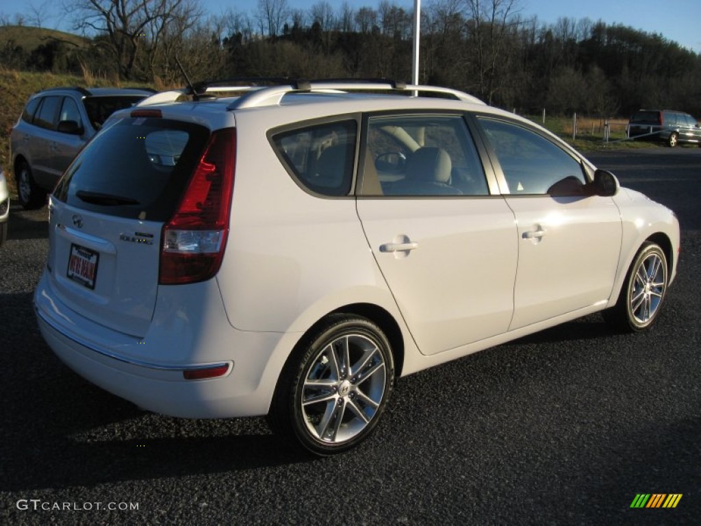 2012 Elantra SE Touring - Polar White / Beige photo #6