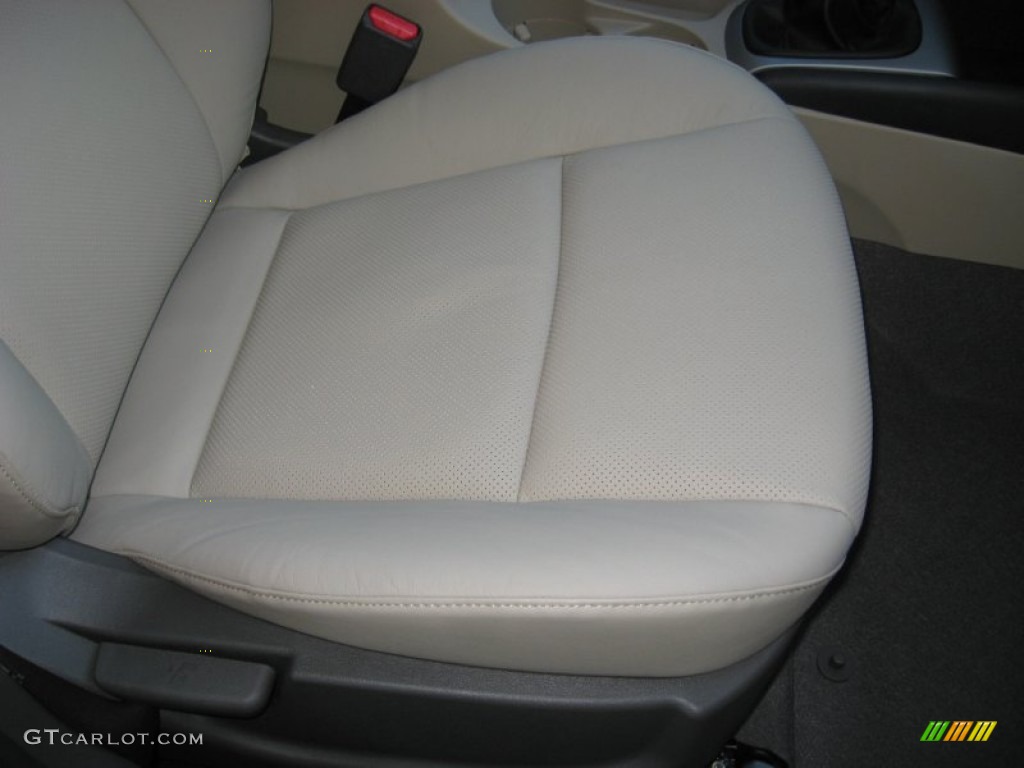2012 Elantra SE Touring - Polar White / Beige photo #20