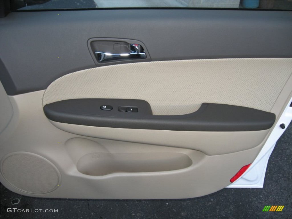 2012 Elantra SE Touring - Polar White / Beige photo #21