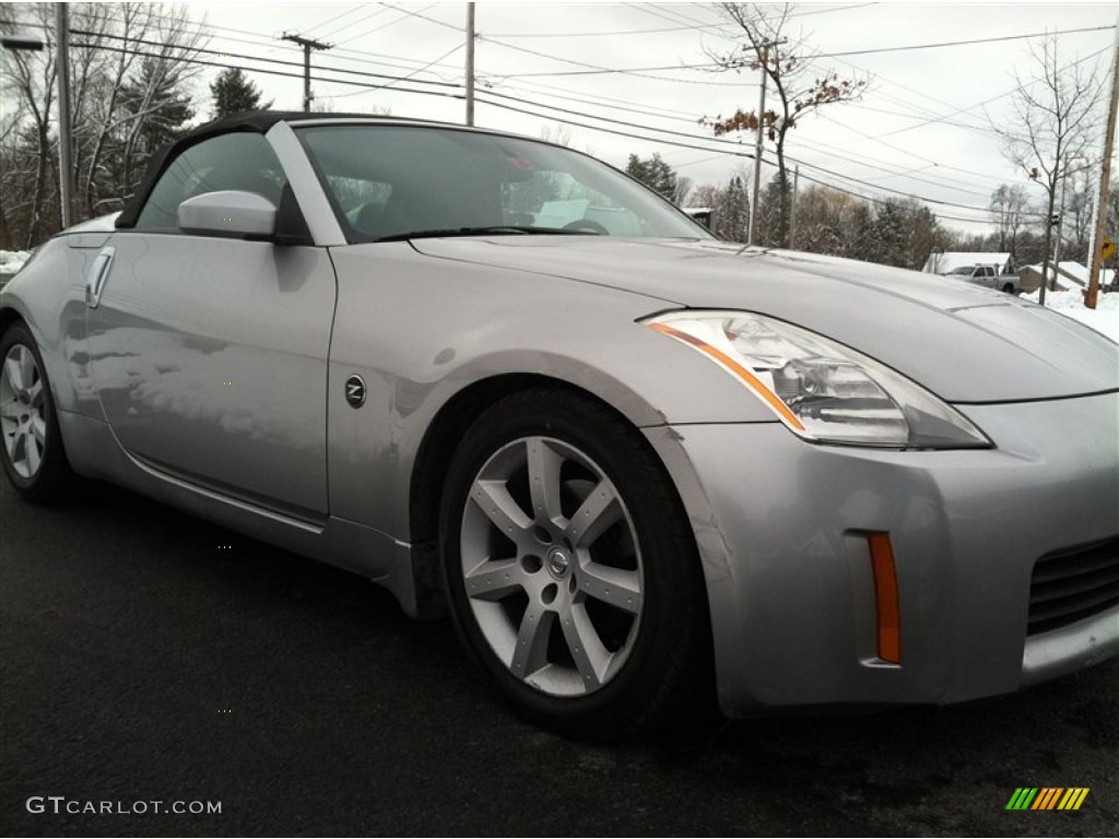 2004 350Z Enthusiast Roadster - Chrome Silver Metallic / Carbon Black photo #5