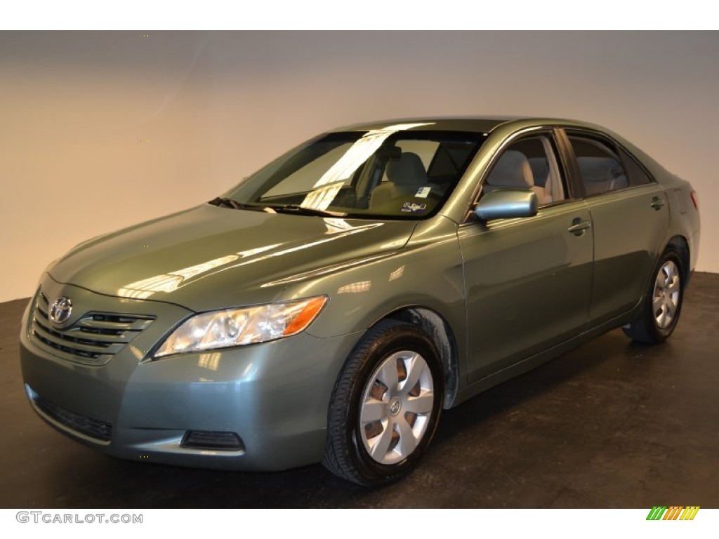 2007 Camry LE V6 - Aloe Green Metallic / Bisque photo #1