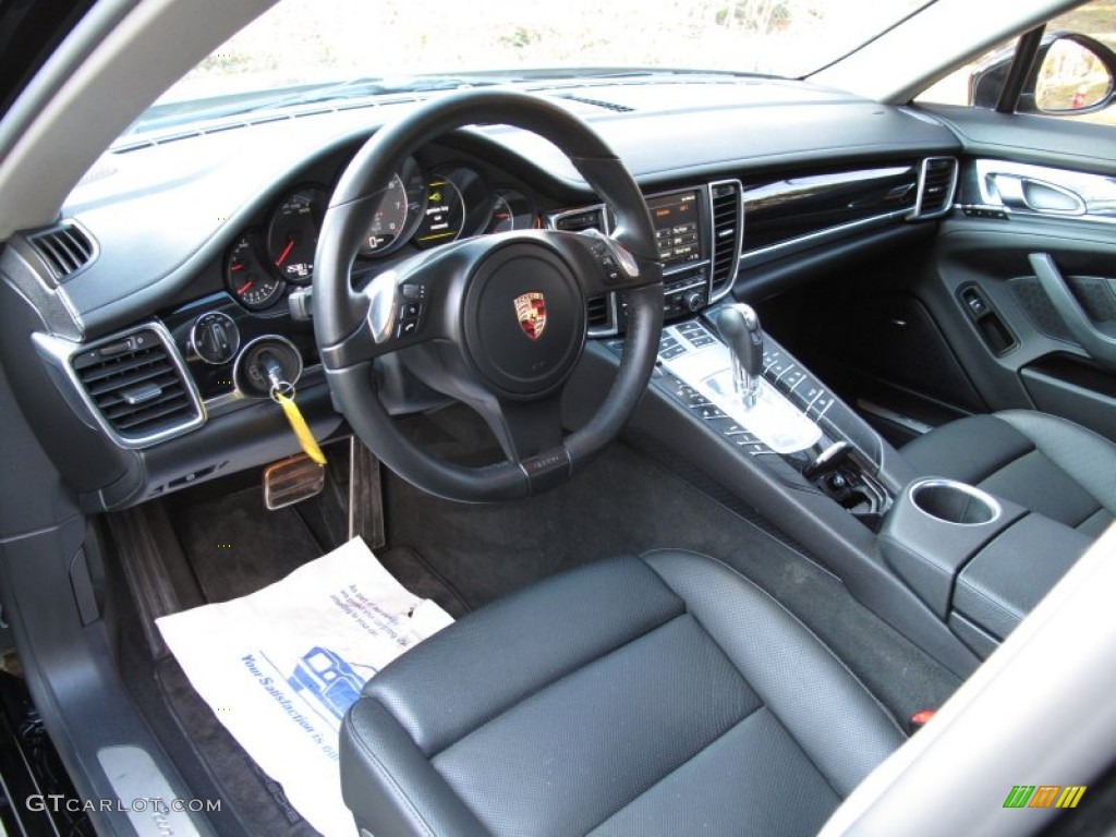 Black Interior 2010 Porsche Panamera 4S Photo #61892682