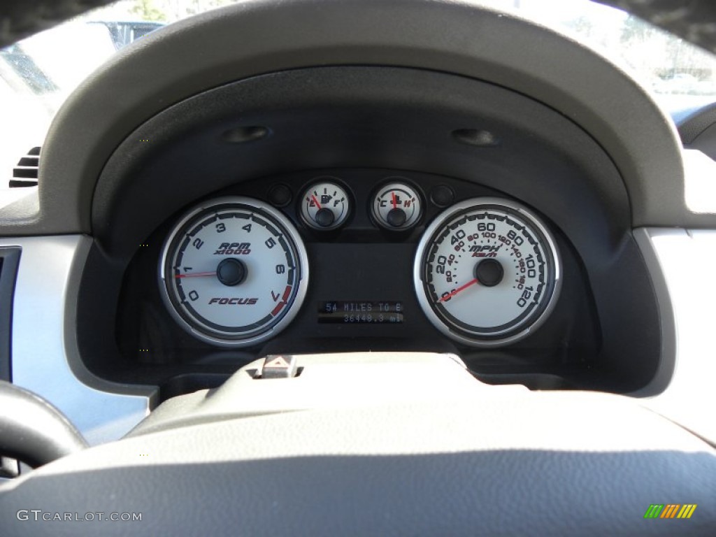2010 Ford Focus SEL Sedan Gauges Photo #61892706