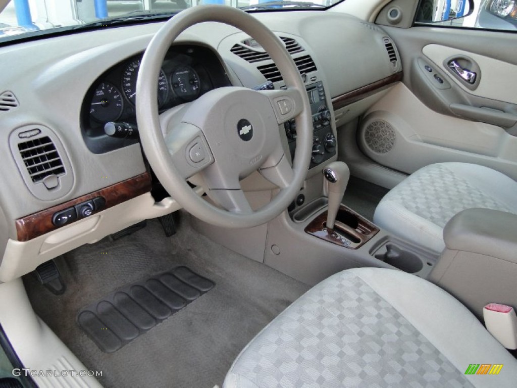 2005 Malibu Maxx LS Wagon - Silver Green Metallic / Neutral Beige photo #11