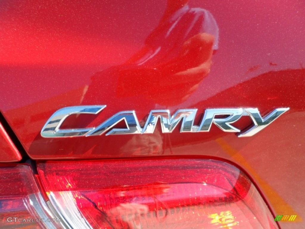 2011 Camry XLE V6 - Barcelona Red Metallic / Bisque photo #18