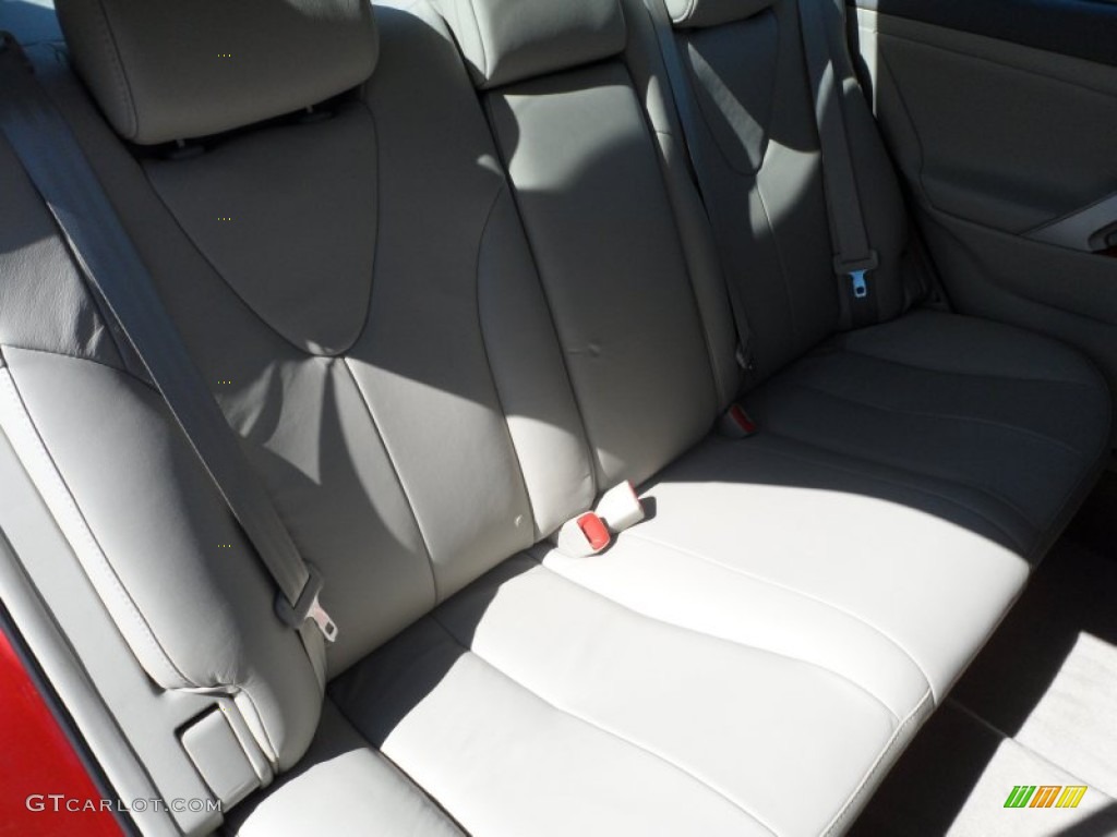 2011 Camry XLE V6 - Barcelona Red Metallic / Bisque photo #25