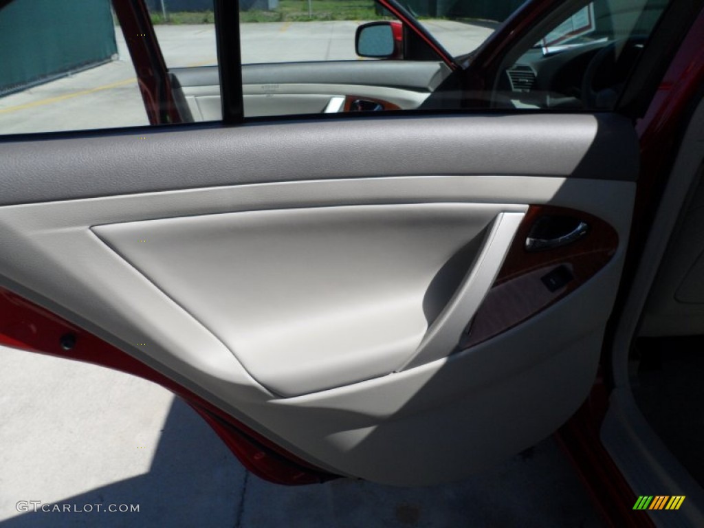 2011 Camry XLE V6 - Barcelona Red Metallic / Bisque photo #27