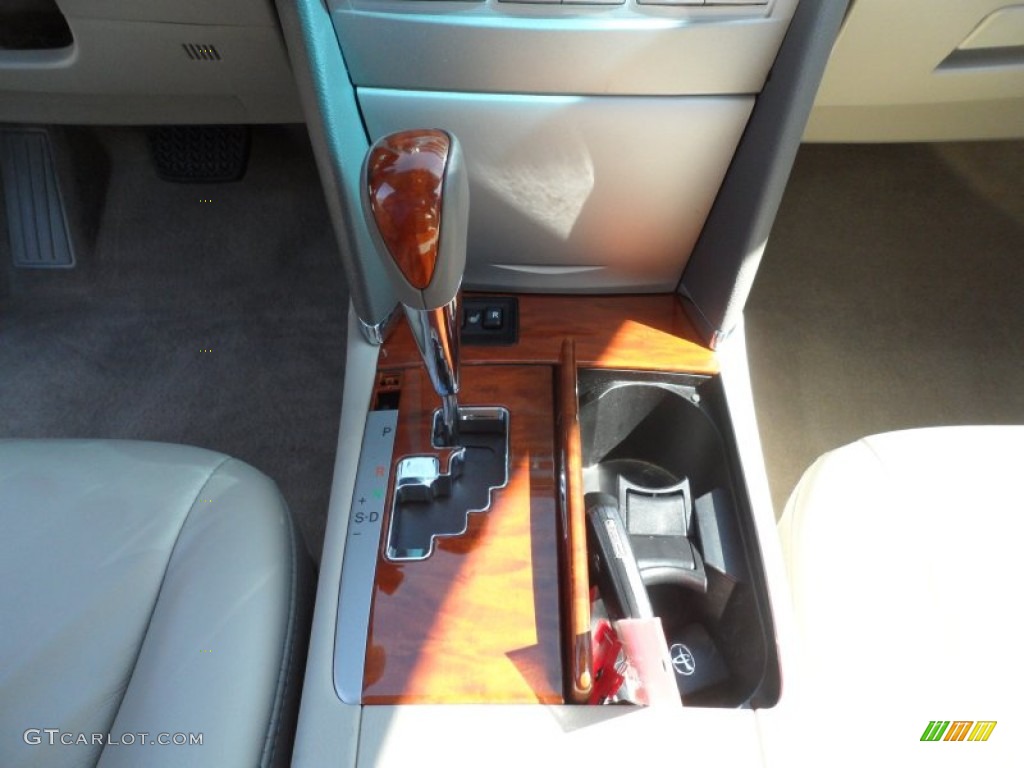 2011 Camry XLE V6 - Barcelona Red Metallic / Bisque photo #36