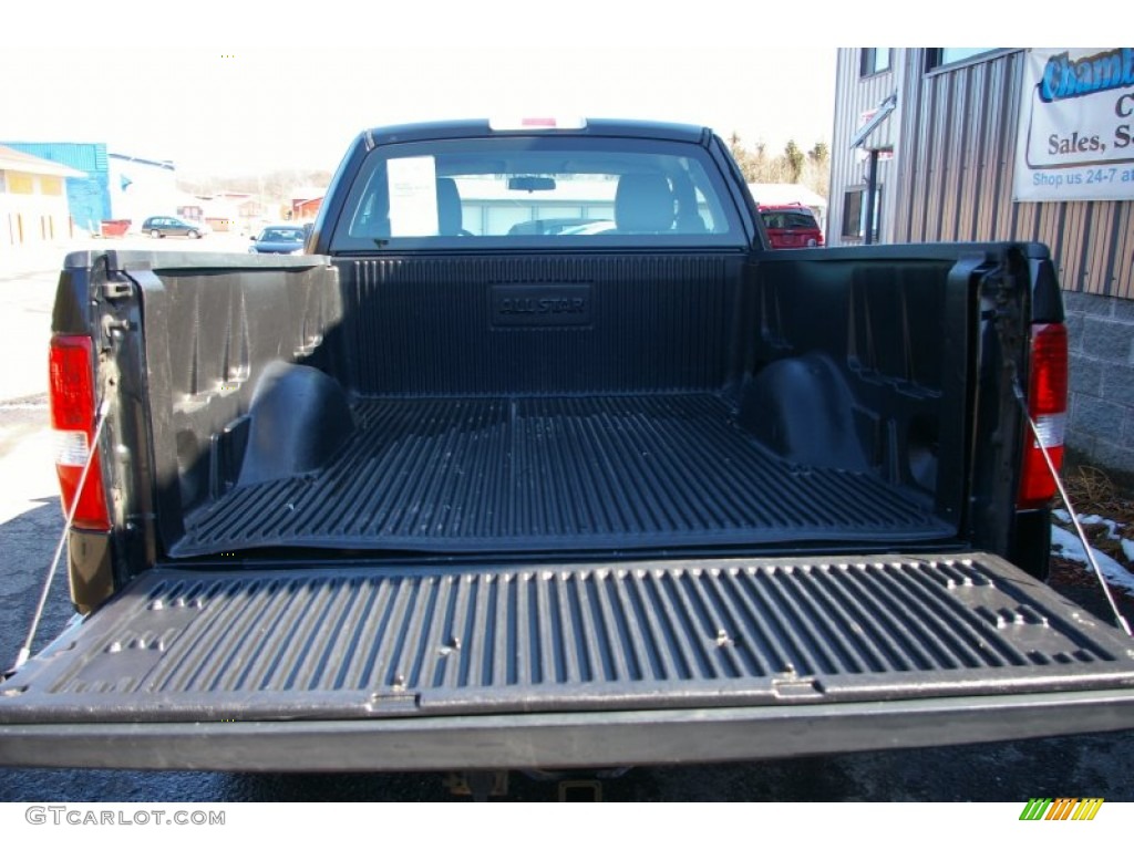 2004 F150 STX Regular Cab 4x4 - Black / Medium/Dark Flint photo #12