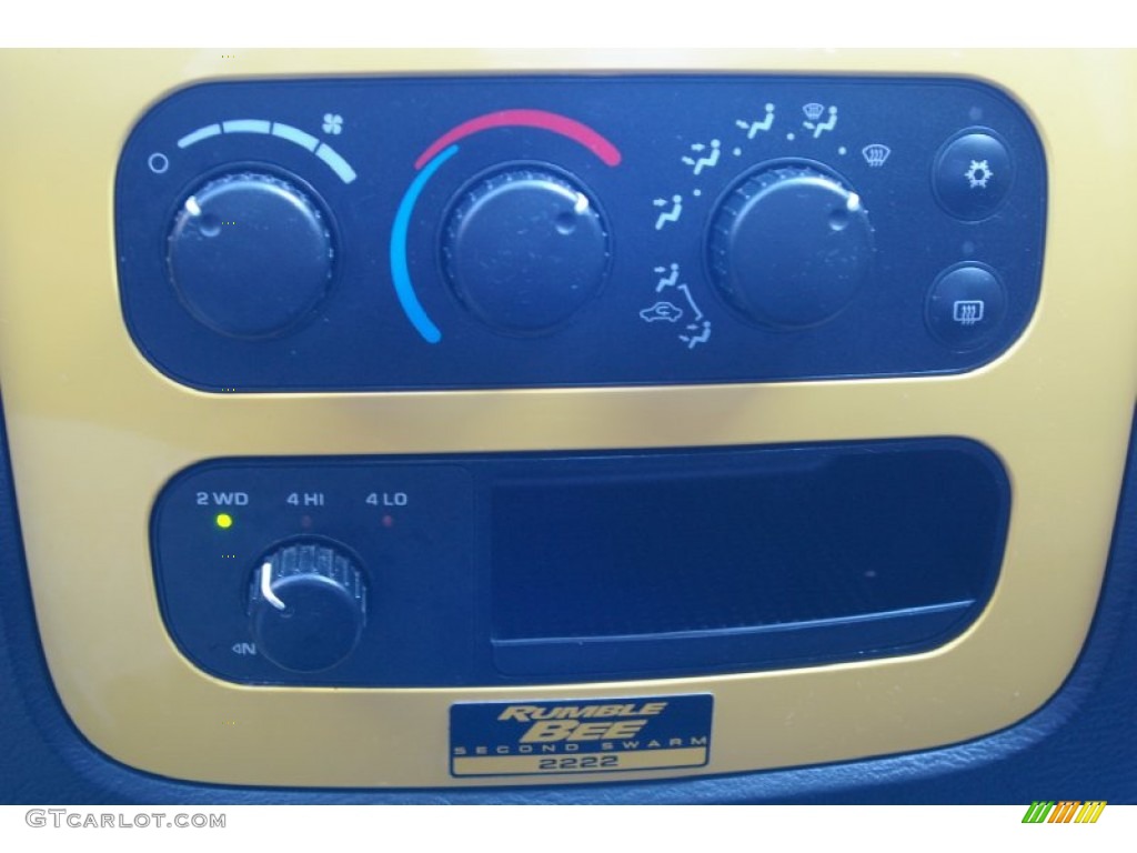 2005 Ram 1500 SLT Rumble Bee Regular Cab 4x4 - Solar Yellow / Dark Slate Gray photo #5