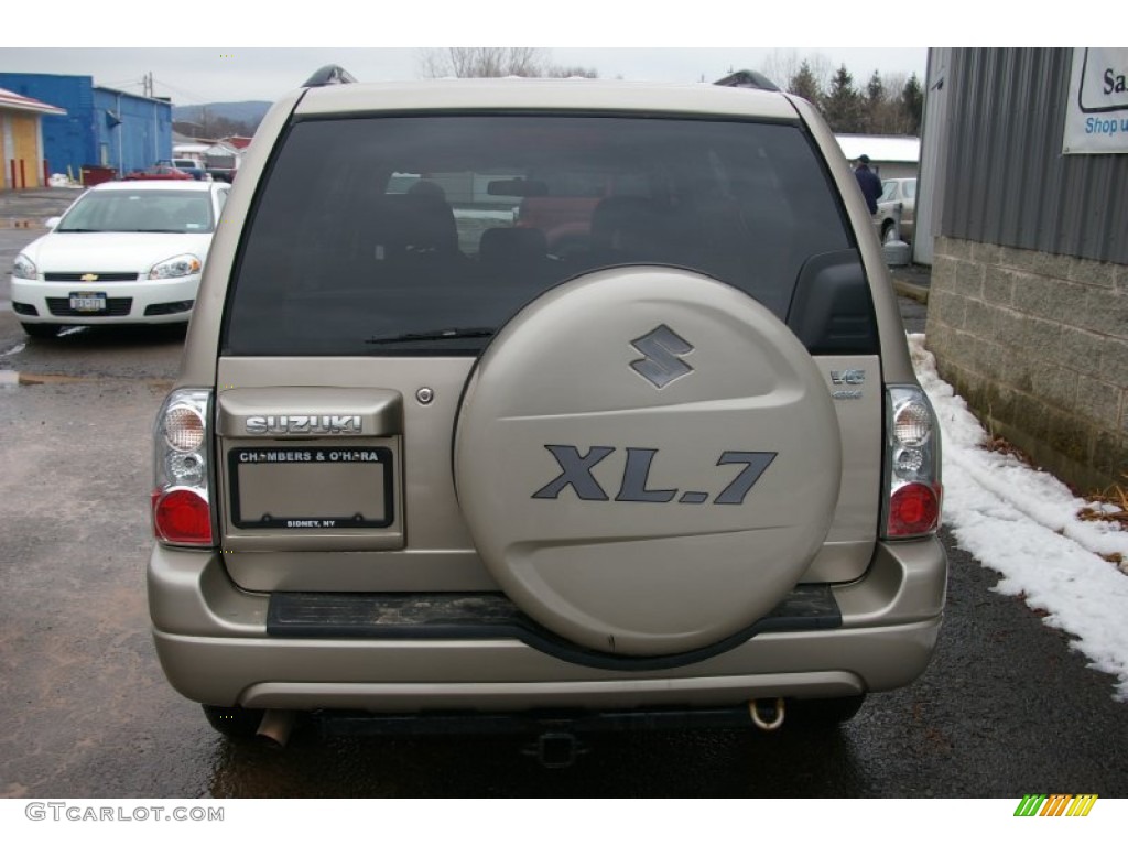 2004 XL7 LX 4x4 - Cool Beige Metallic / Beige photo #13