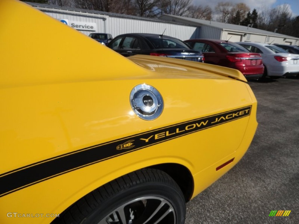 2012 Dodge Challenger SRT8 Yellow Jacket Marks and Logos Photo #61909048