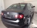 Black Uni - Jetta SE Sedan Photo No. 5