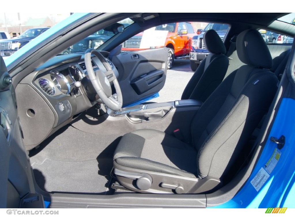 2010 Mustang V6 Coupe - Grabber Blue / Charcoal Black photo #8