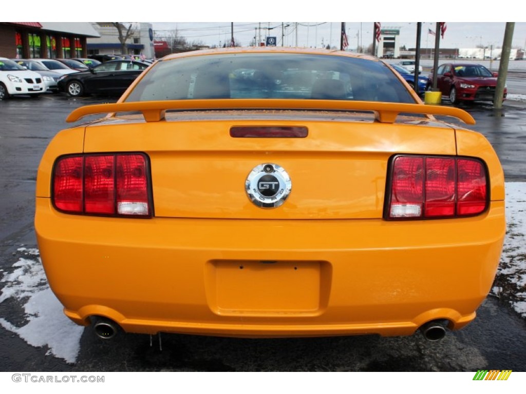 2007 Mustang GT Premium Coupe - Grabber Orange / Dark Charcoal photo #12