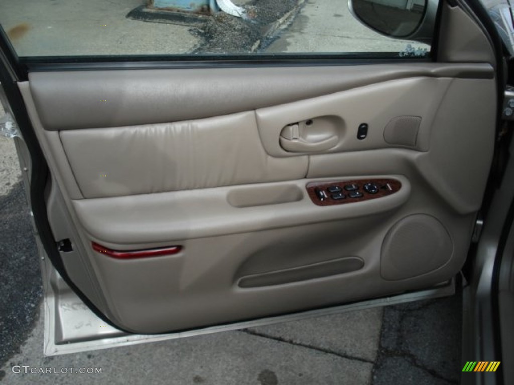 2003 Century Custom - Light Sandrift Metallic / Taupe photo #15